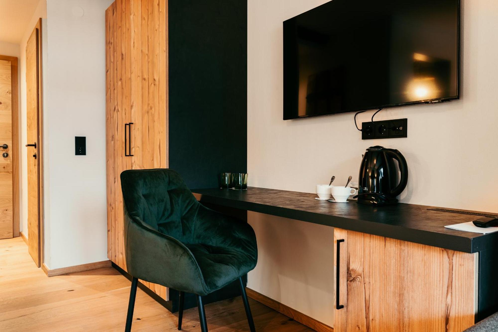Hotel Gluecksschmiede - Hinterglemm Saalbach-Hinterglemm Extérieur photo