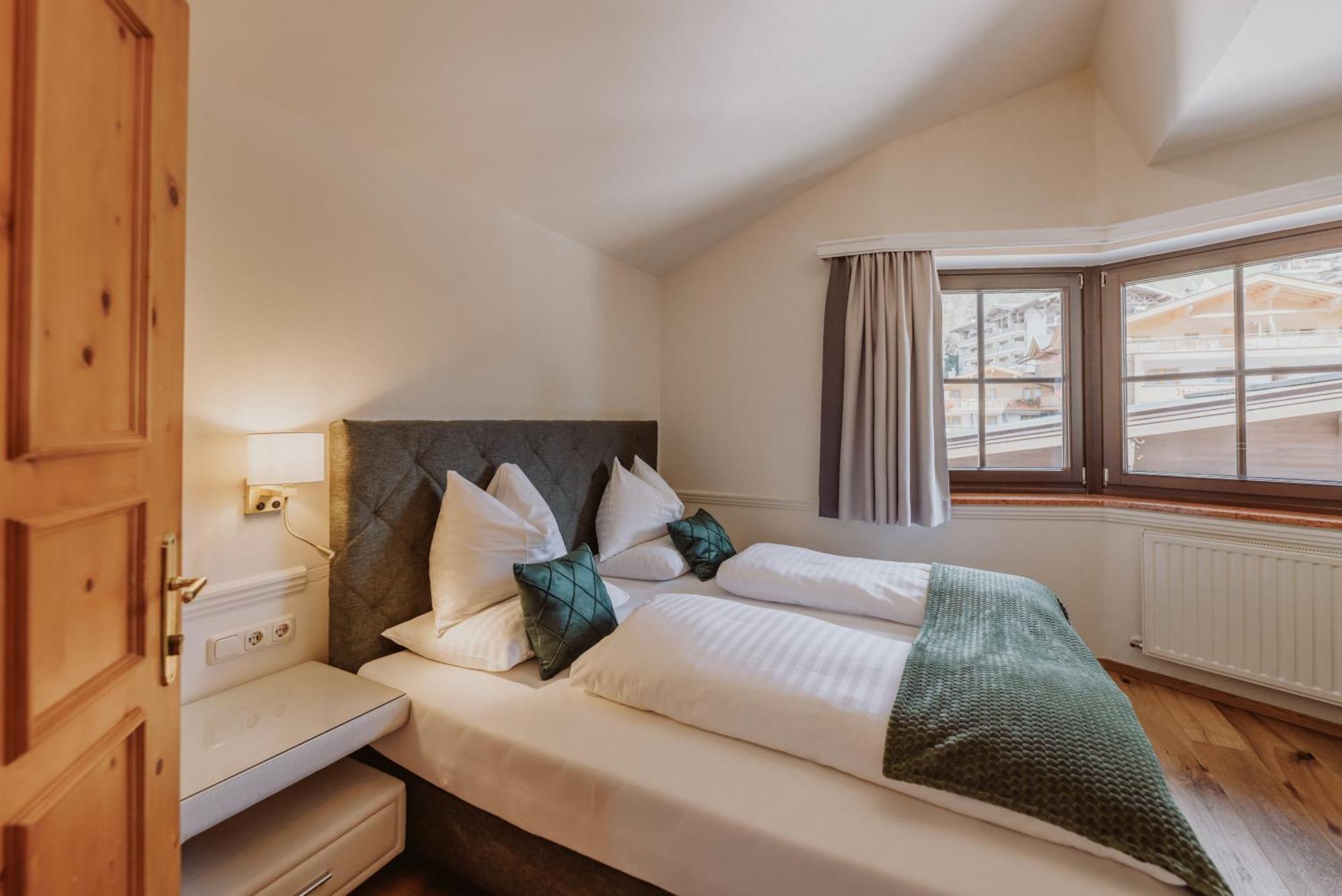 Hotel Gluecksschmiede - Hinterglemm Saalbach-Hinterglemm Extérieur photo