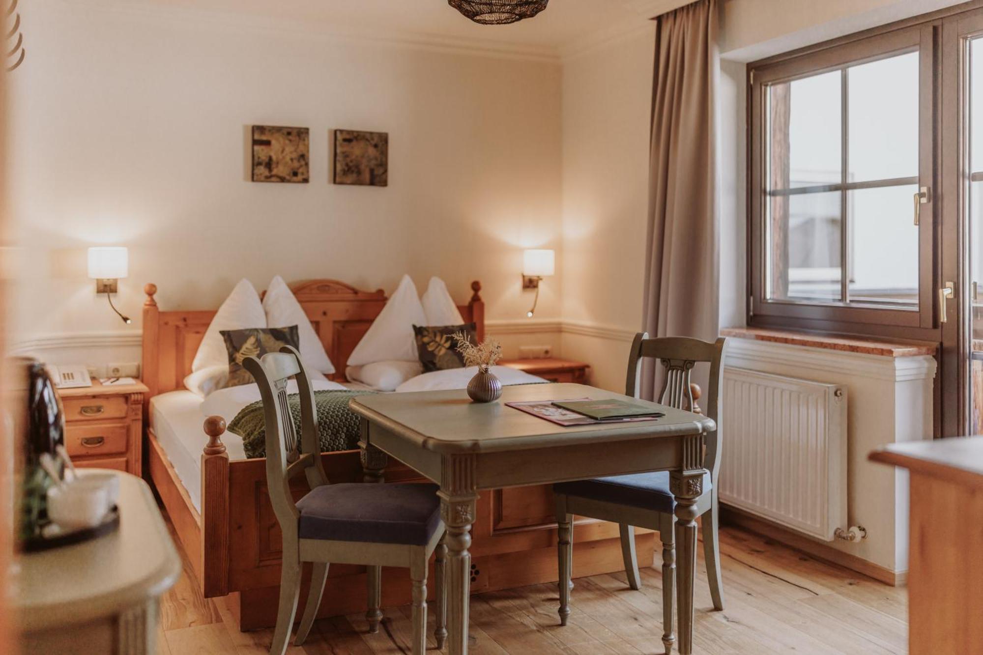 Hotel Gluecksschmiede - Hinterglemm Saalbach-Hinterglemm Extérieur photo
