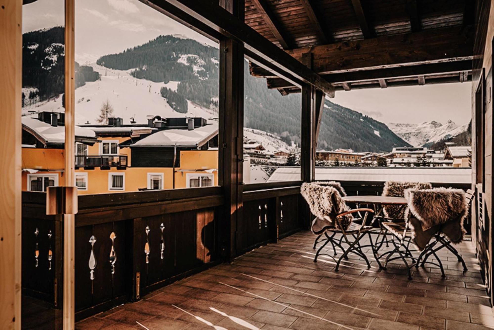 Hotel Gluecksschmiede - Hinterglemm Saalbach-Hinterglemm Extérieur photo