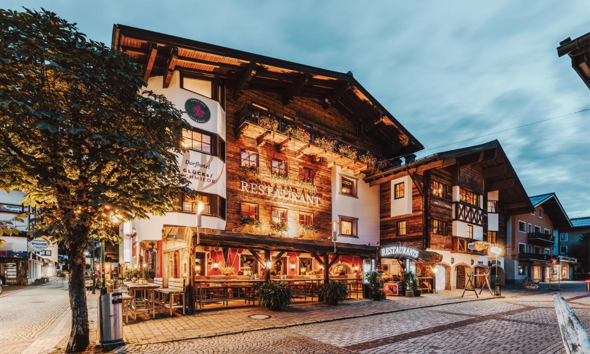 Hotel Gluecksschmiede - Hinterglemm Saalbach-Hinterglemm Extérieur photo