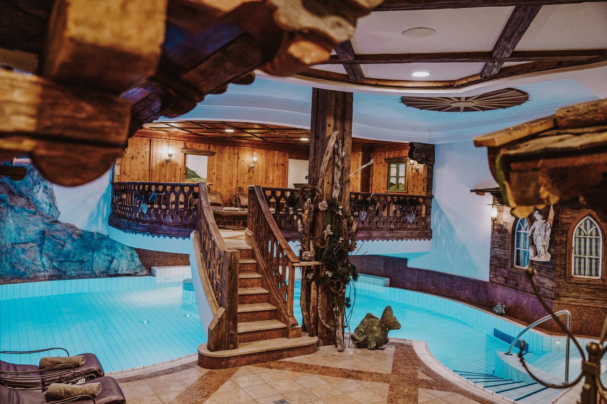 Hotel Gluecksschmiede - Hinterglemm Saalbach-Hinterglemm Extérieur photo