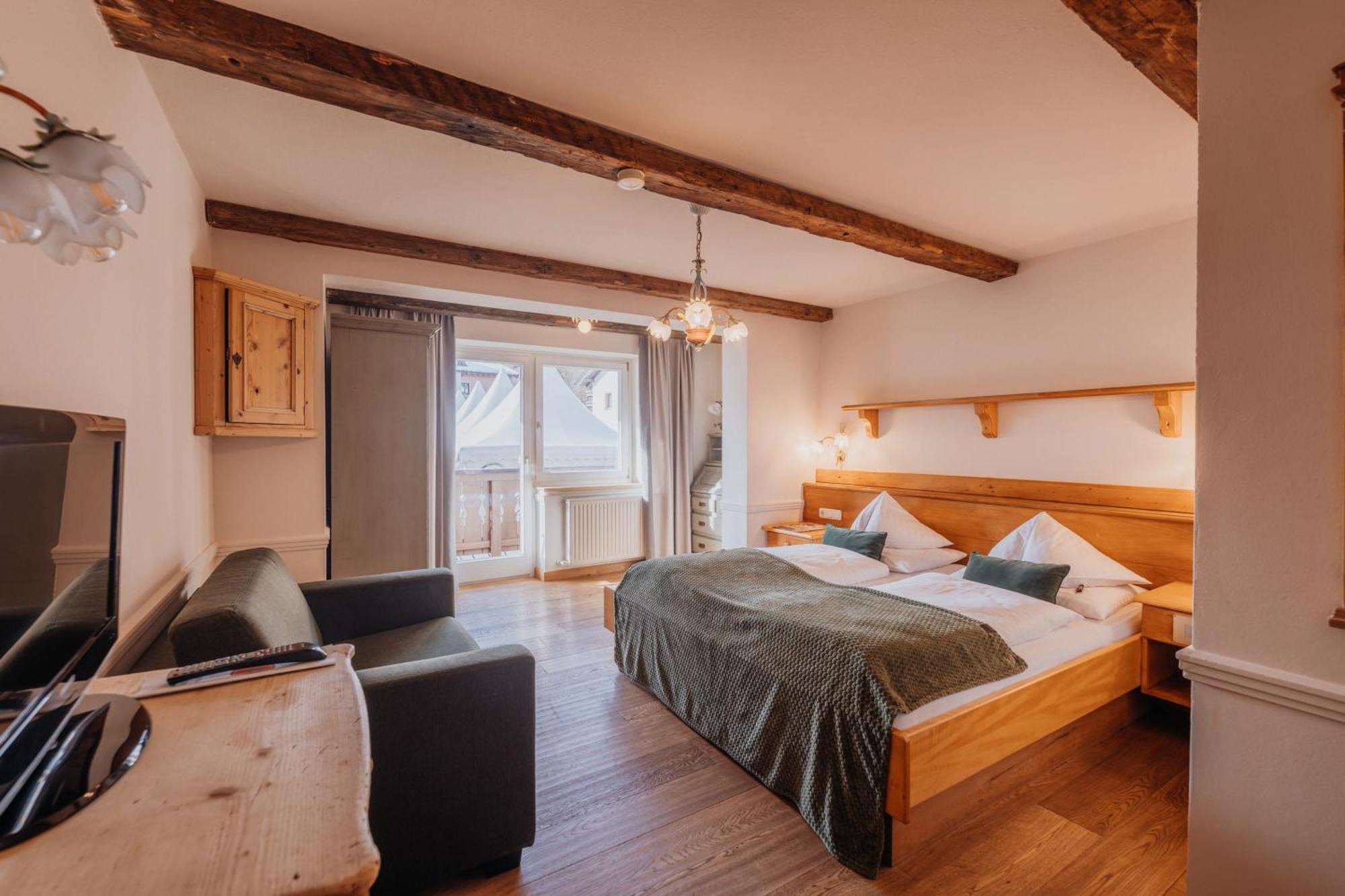 Hotel Gluecksschmiede - Hinterglemm Saalbach-Hinterglemm Extérieur photo